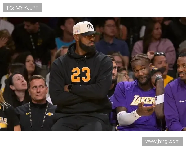 篮网全力备战新赛季 詹姆斯伤情更新助力湖人争冠